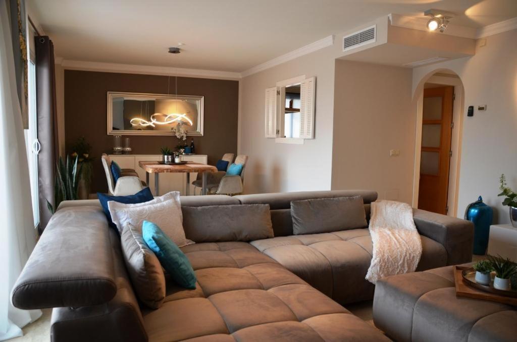 Penthouse Mit Privatem Jacuzzi In Marbella - La Mairena Apartment Ojén Екстериор снимка
