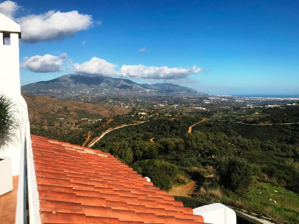 Penthouse Mit Privatem Jacuzzi In Marbella - La Mairena Apartment Ojén Екстериор снимка